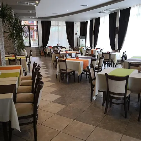 Jack Family Hotel 3*