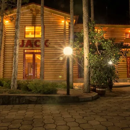 Hotel Jack Family